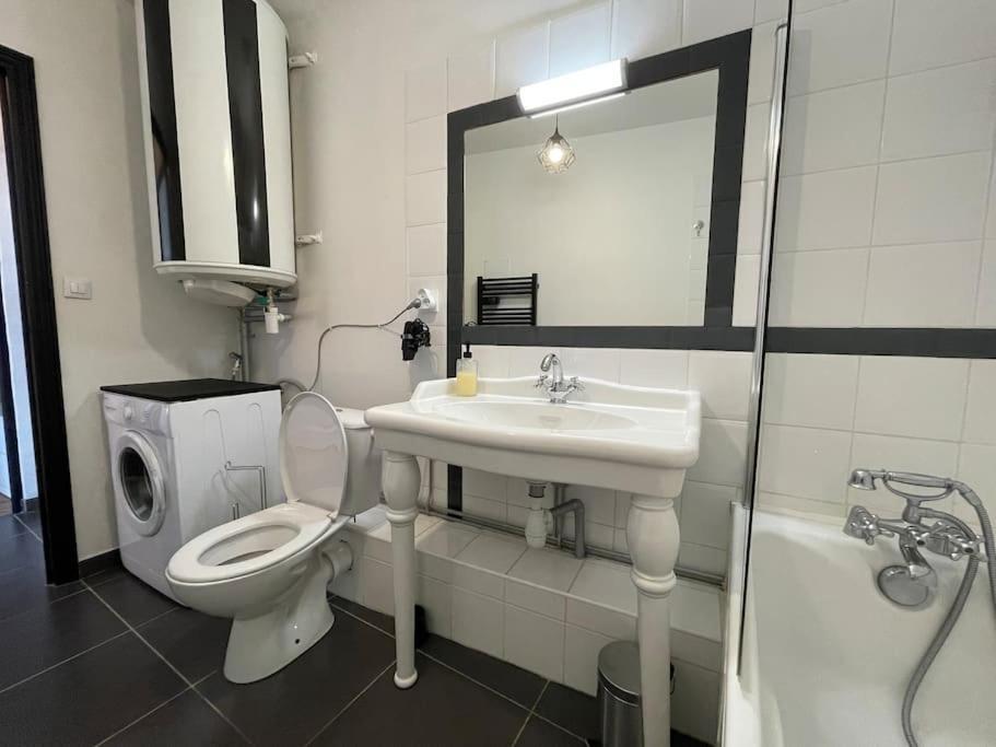 L'Appartement Tomey Avec Parking Carcassonne Exteriér fotografie