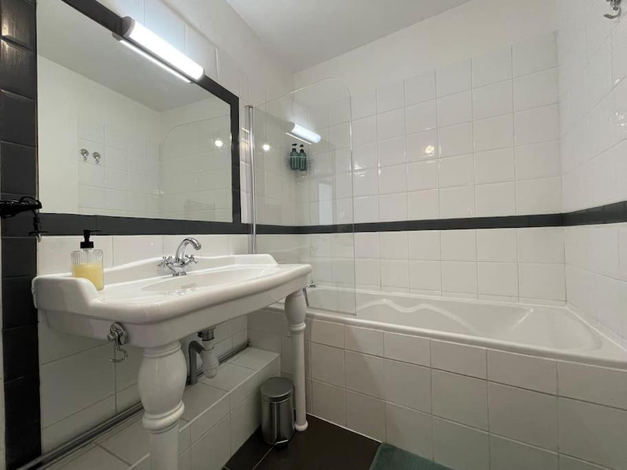 L'Appartement Tomey Avec Parking Carcassonne Exteriér fotografie