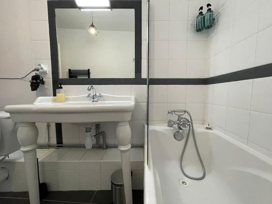L'Appartement Tomey Avec Parking Carcassonne Exteriér fotografie